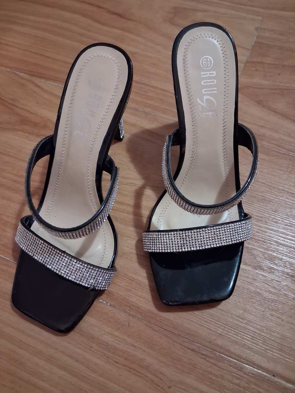 Rouge Helium Black Rhinestone Strap Heeled Sandals